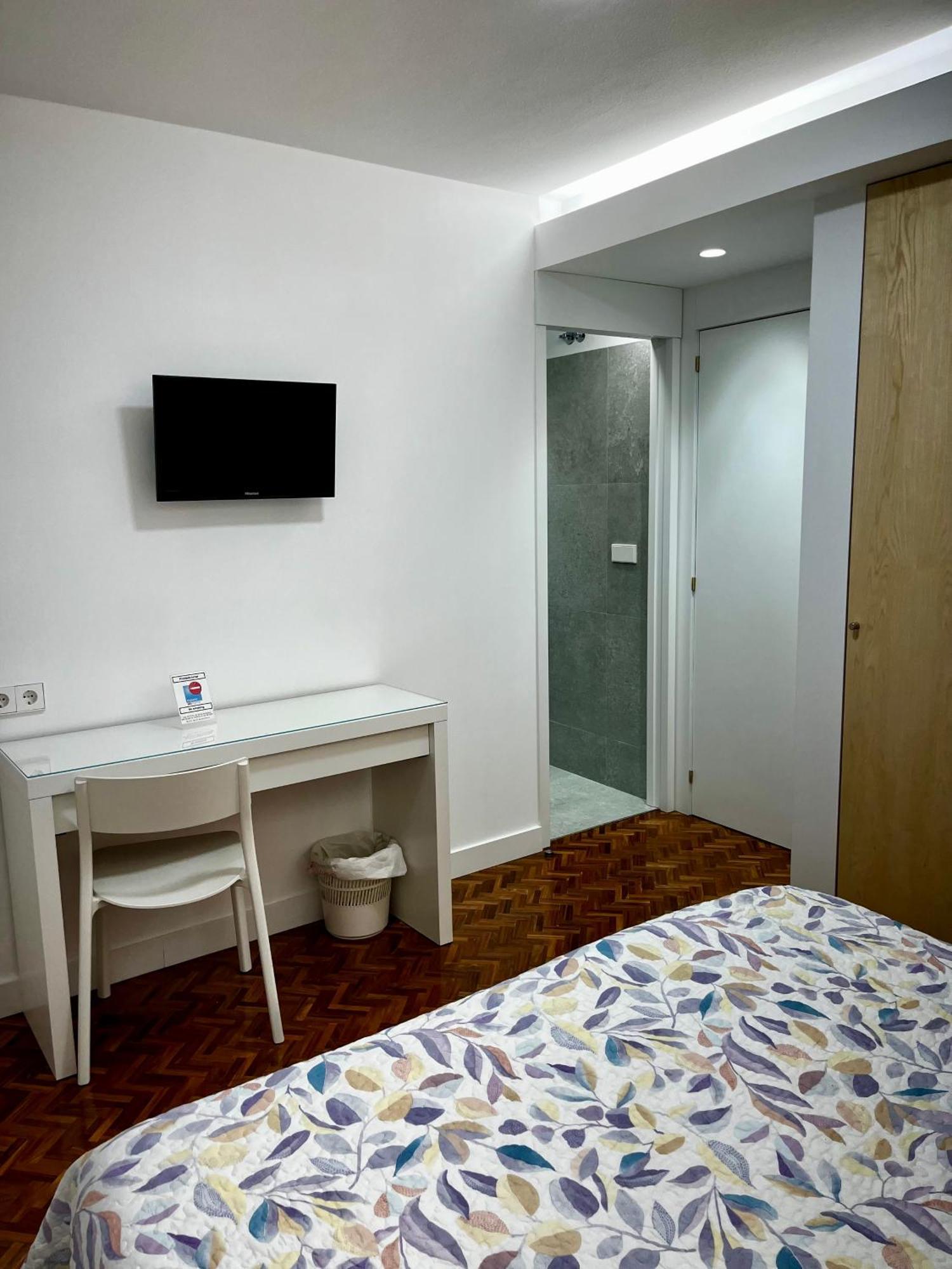 Hostal Charo II Saint-Jacques-de-Compostelle Extérieur photo